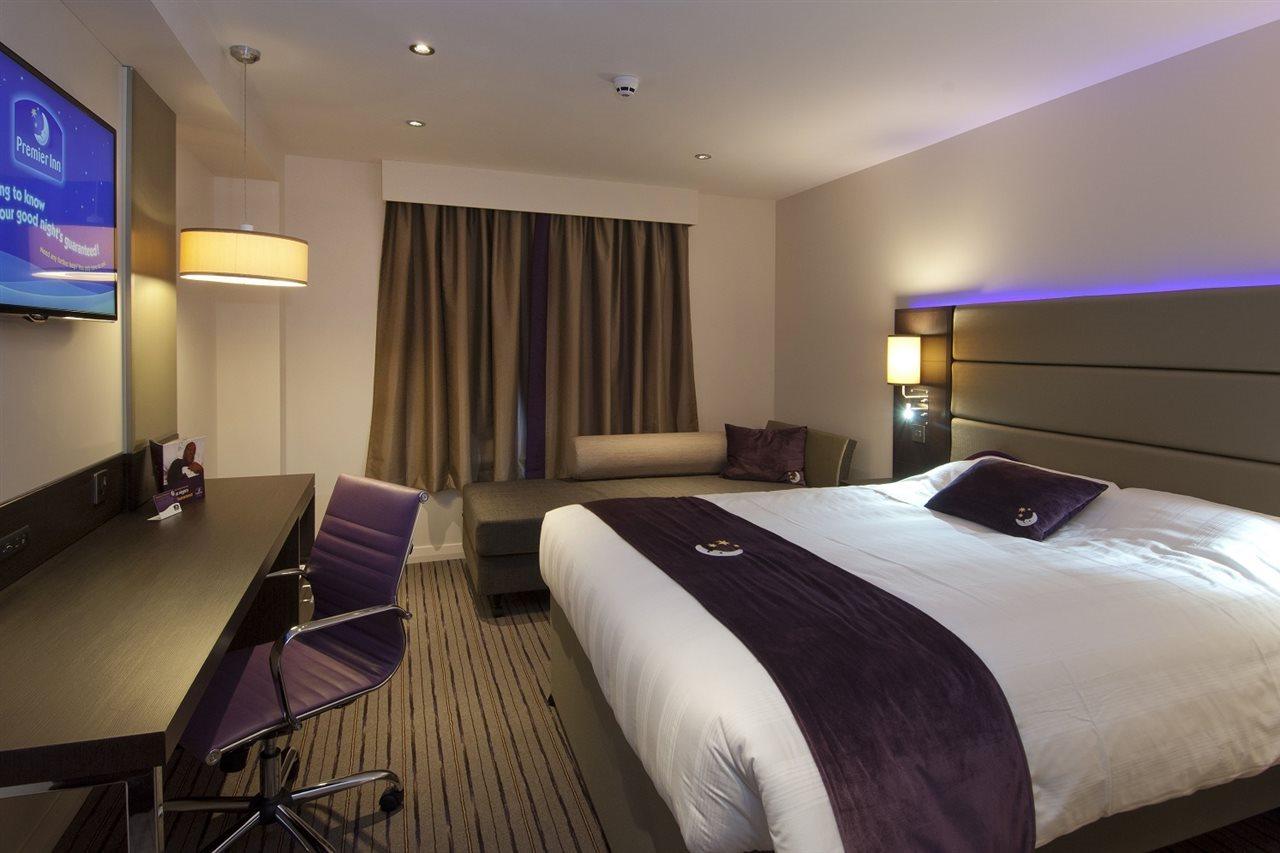 Premier Inn Bedford South Kempston Eksteriør bilde